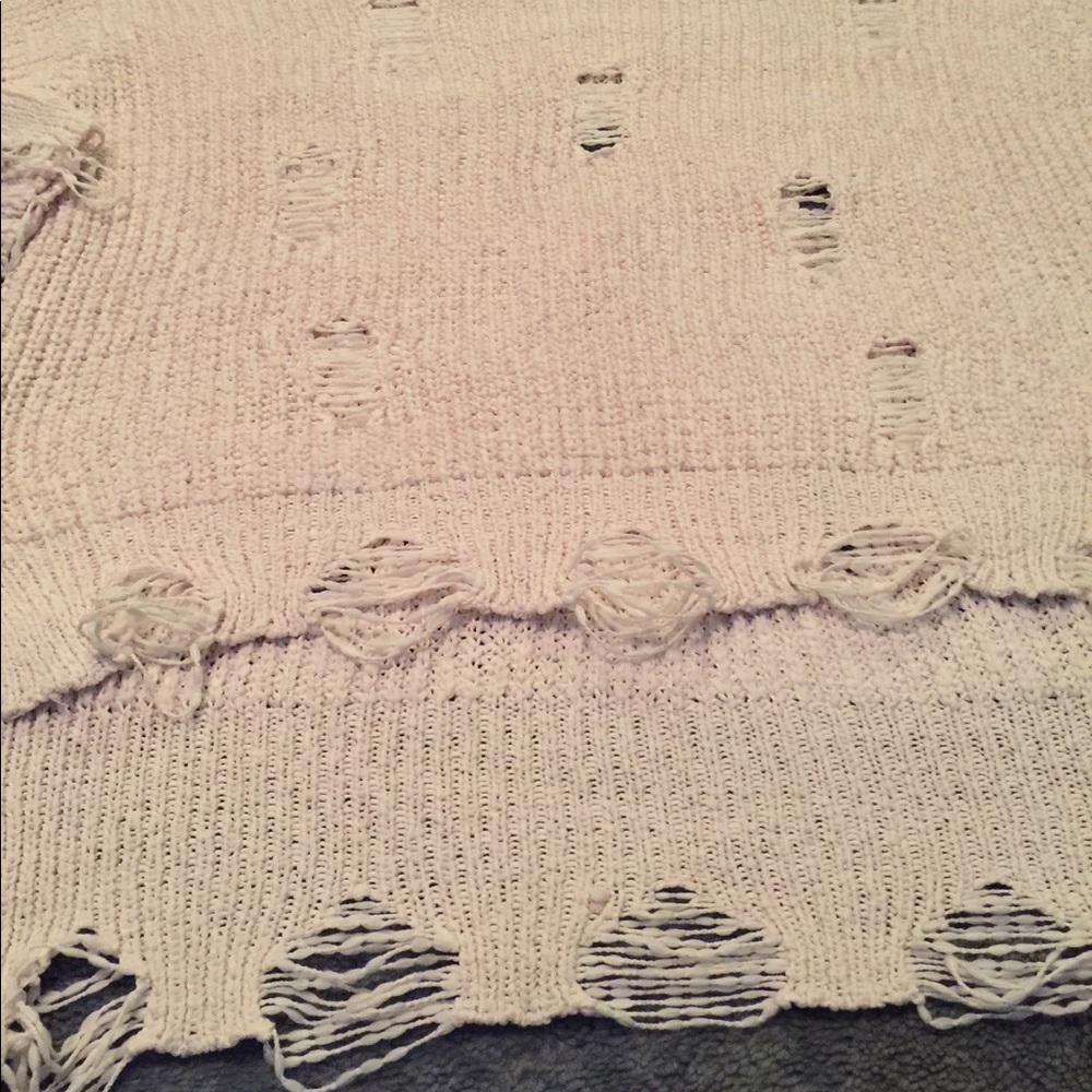 Distressed Sweater - Picture 4 of 10